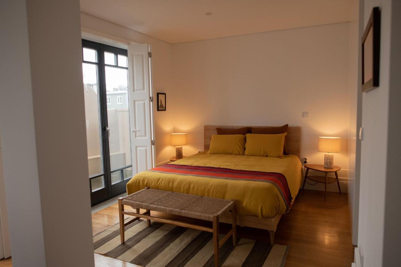 Spacious Studio W/ Balcony & Ac By Lovelystay Porto Ngoại thất bức ảnh